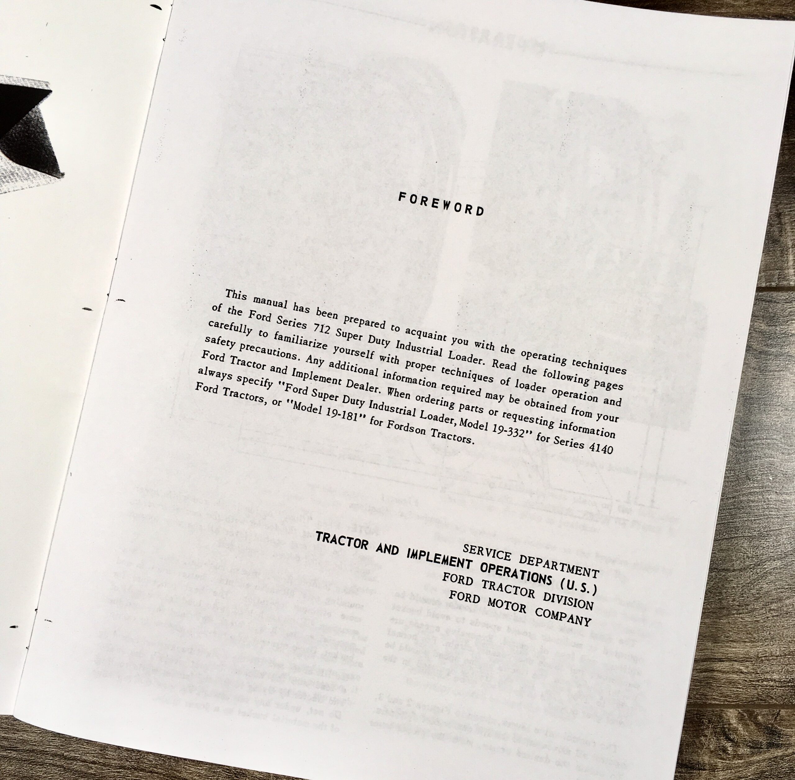 Ford Super Duty Industrial Loader Series 712 Operators Owners Operating Manual - Image 3