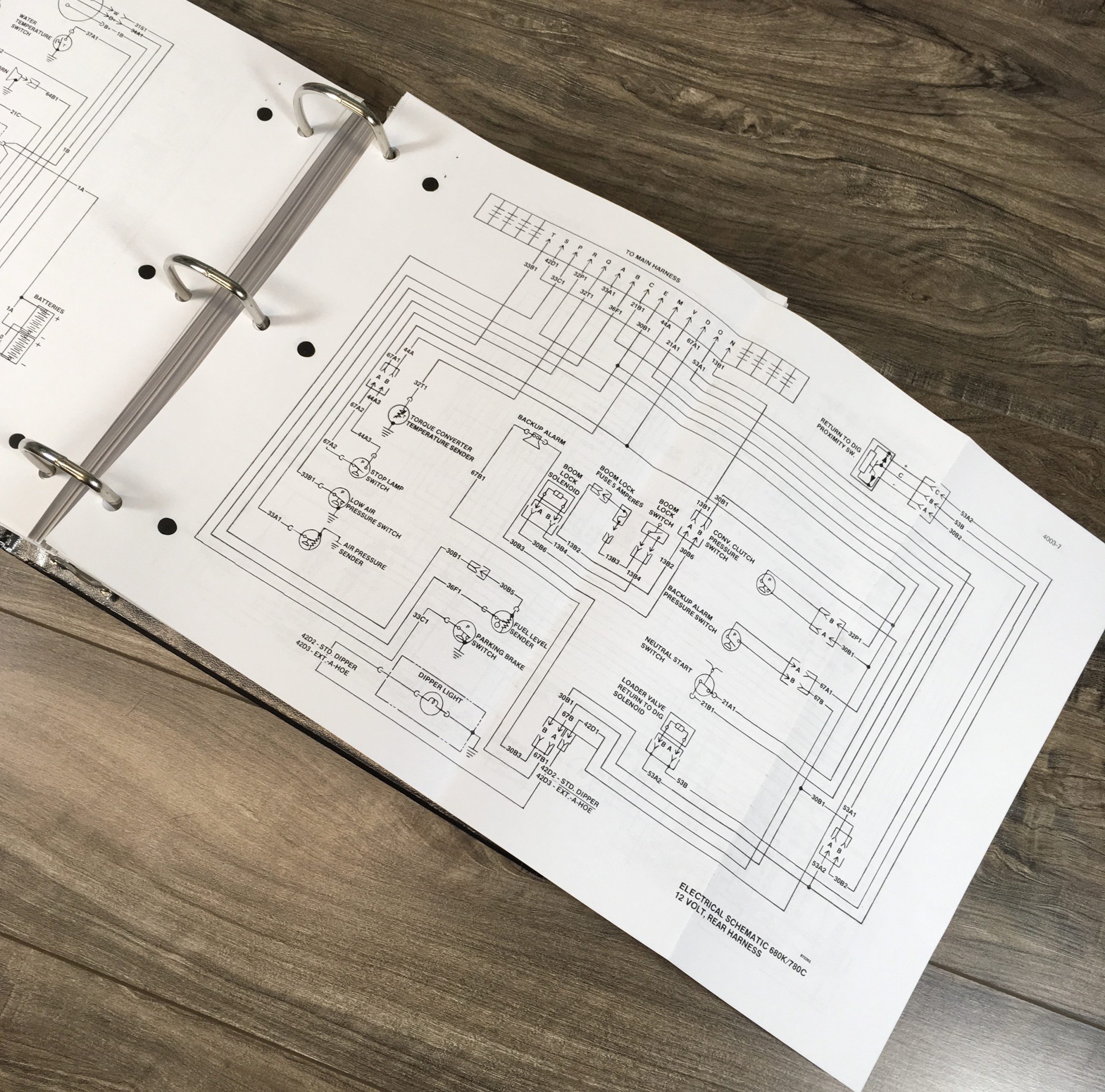 Case 680K Tractor Loader Backhoe Service Manual Parts Catalog Shop Book Set - Image 6
