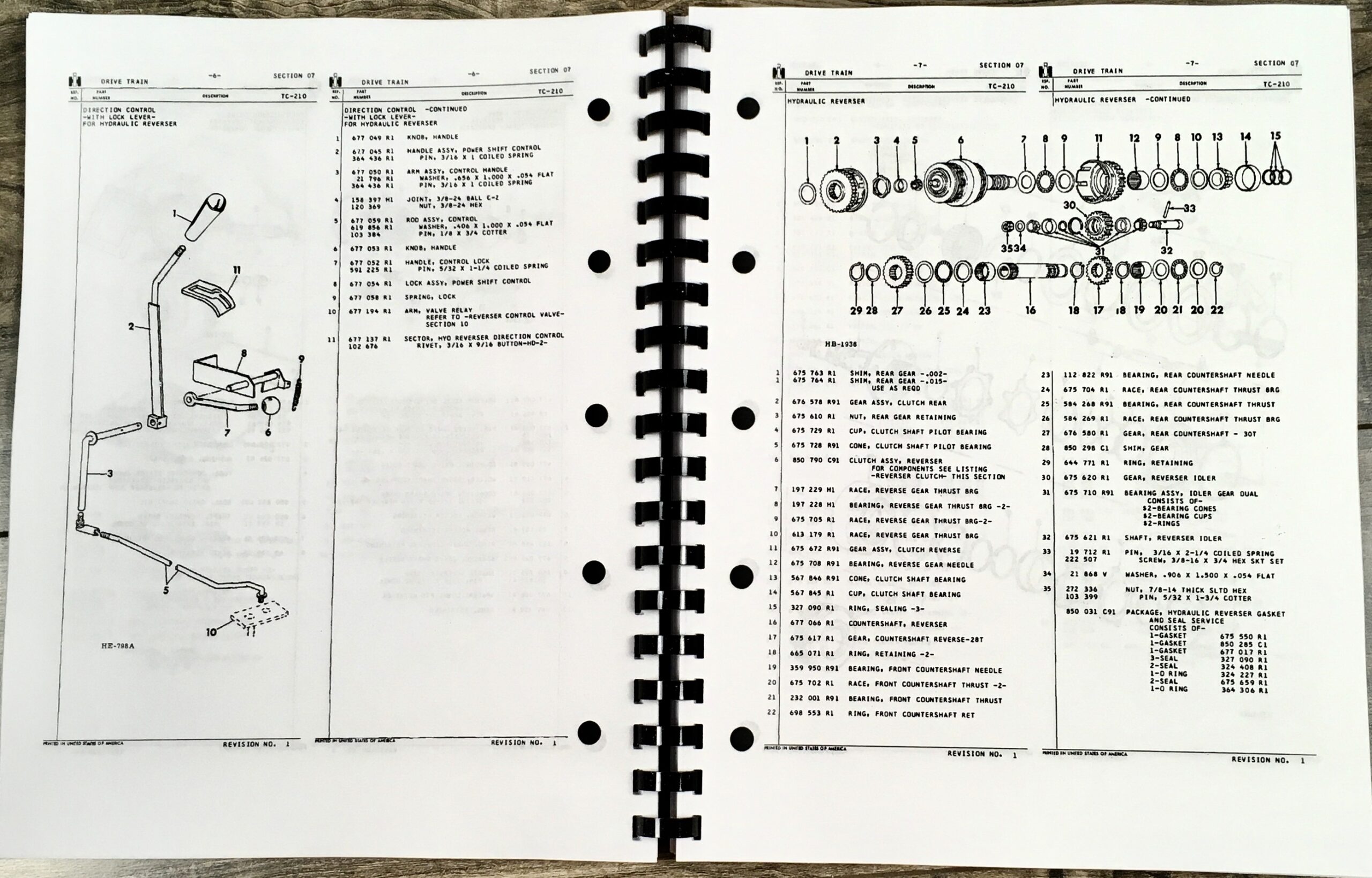 International Ih 500 Series E Crawler Tractors and Equipment Parts Manual Catalog - Image 9