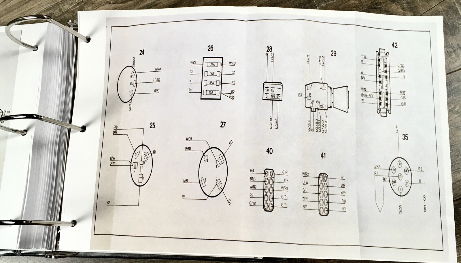 Case David Brown 1394 Tractor Service Manual Parts Catalog Repair Shop Set - Image 12