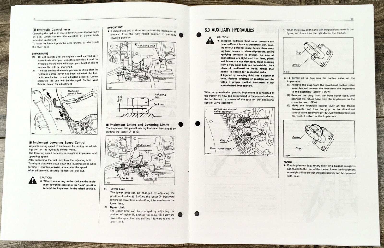 Kubota B4200 B4200D Tractor Operators Manual Owners Book Maintenance Adjustment - Image 5