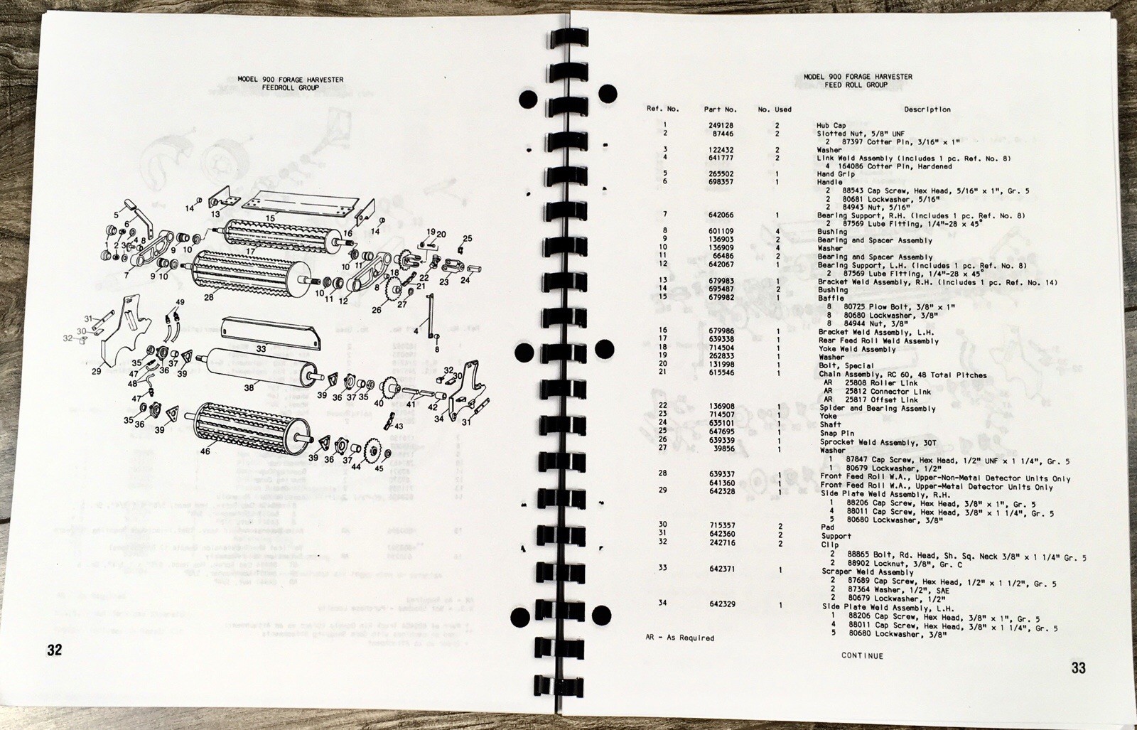 New Holland 890E2 and 890EN2 Corn Snapping Attachment Parts Manual Catalog Book - Image 7